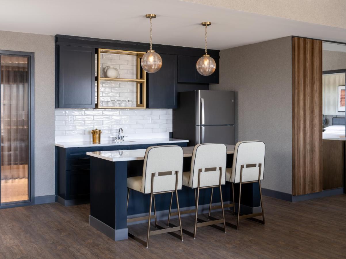 Delta Hotels By Marriott Wichita Falls Convention Center Екстериор снимка