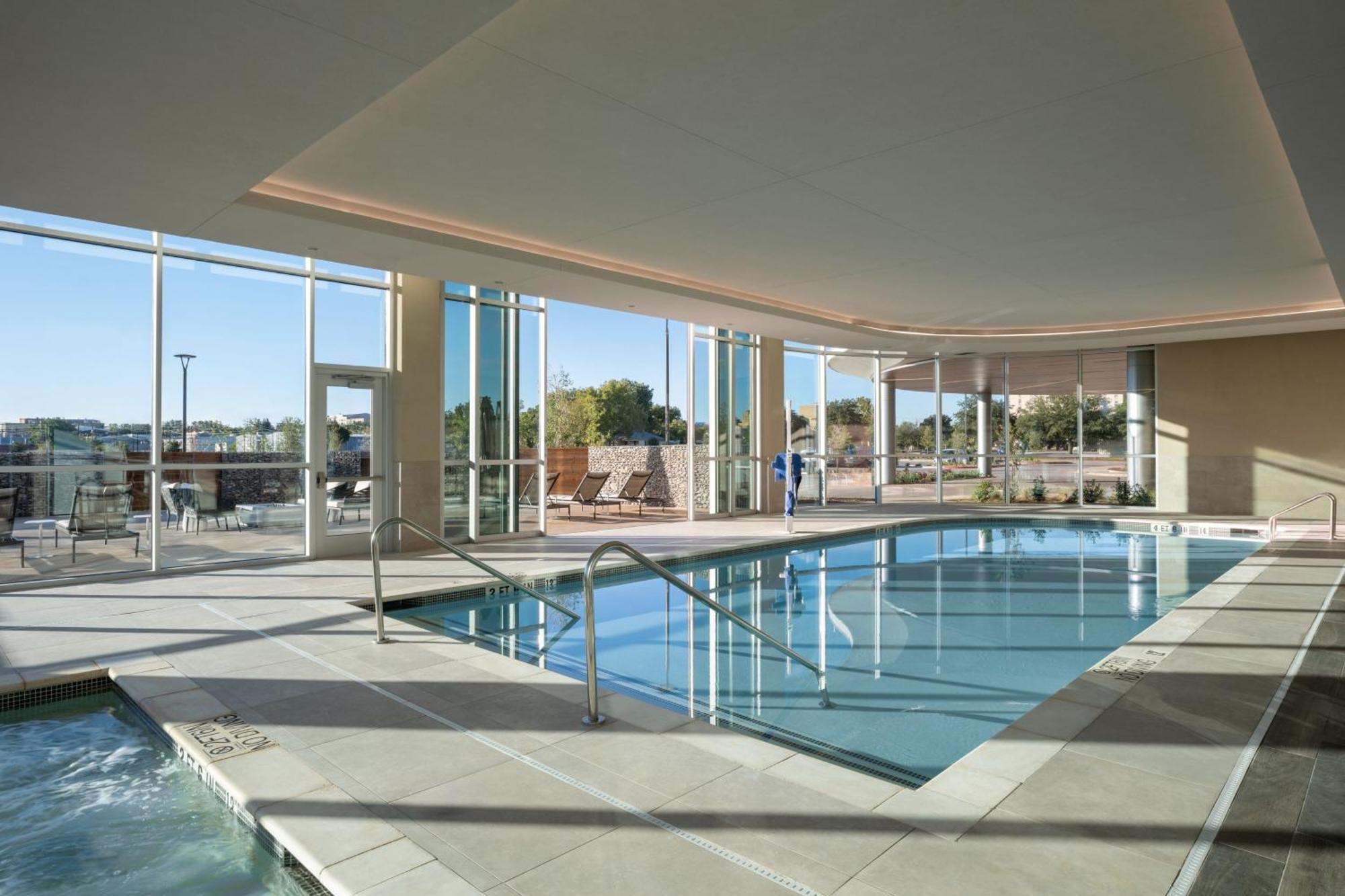 Delta Hotels By Marriott Wichita Falls Convention Center Екстериор снимка