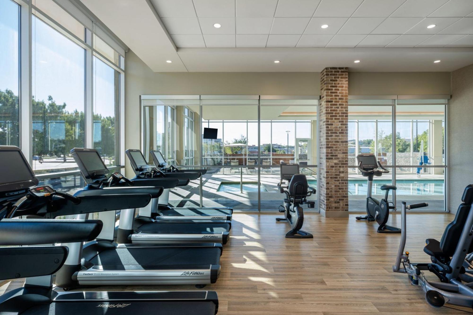 Delta Hotels By Marriott Wichita Falls Convention Center Екстериор снимка