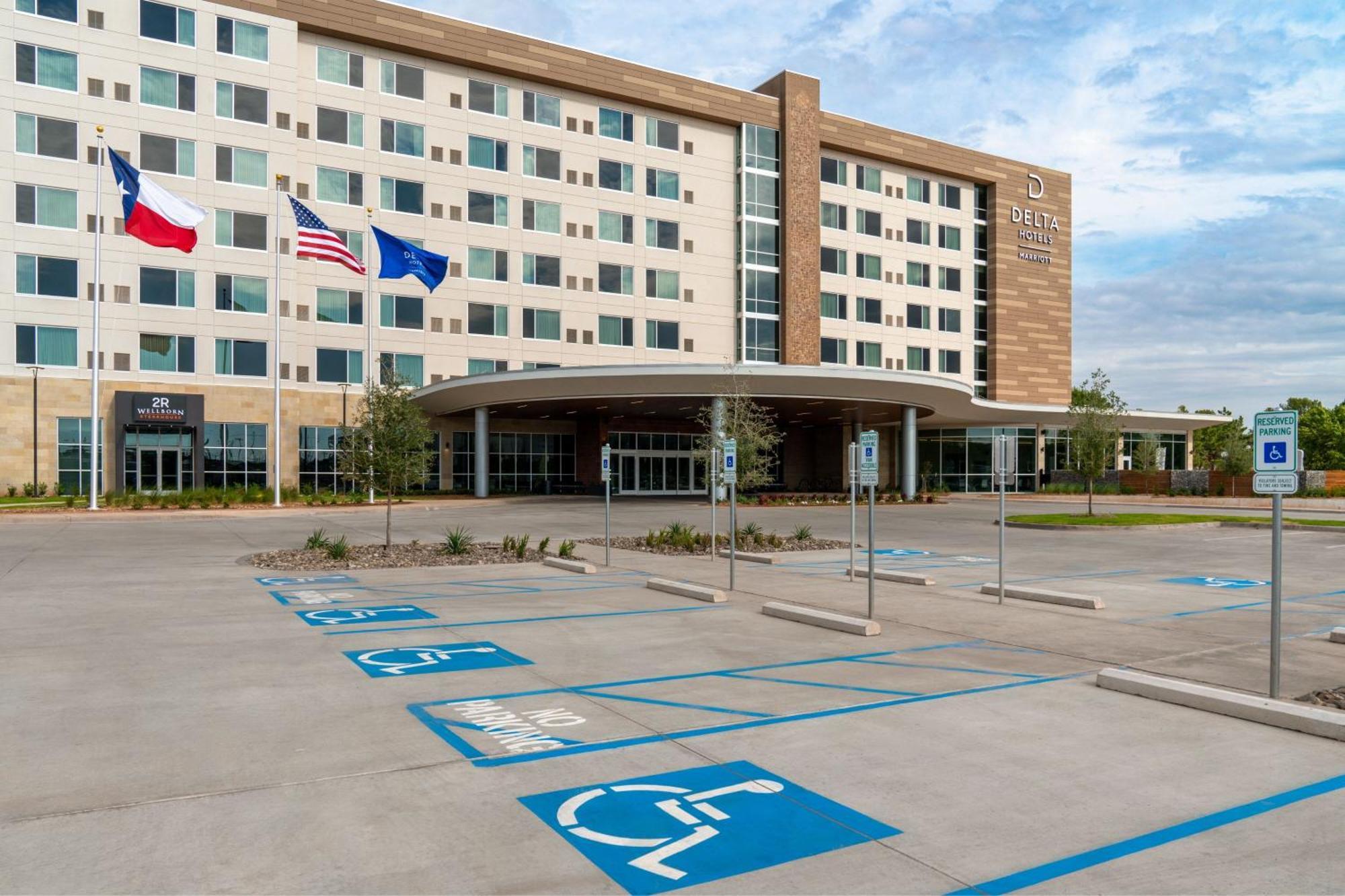 Delta Hotels By Marriott Wichita Falls Convention Center Екстериор снимка